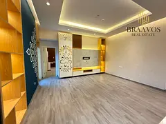 VASTU | RENOVATED | READY TO MOVE