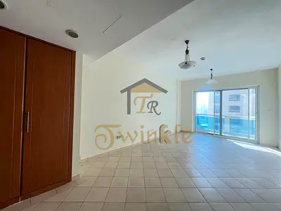 LAKE VIEW | HIGH FLOOR | COVERED PARKING | STUDIO | FOR RENT