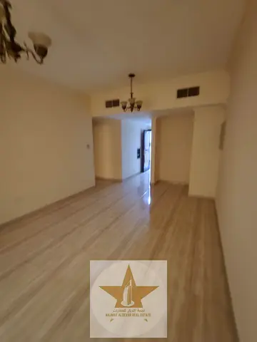✨ شقة غرفتين وصالة للإيجار في مويلح الجديدة ✨  فرصة مميزة للسكن الراقي في موقع حيوي ومناسب للعائلات 🏡 شقة بمساحة ممتازة وتصميم عصري يوفر الراحة والخص