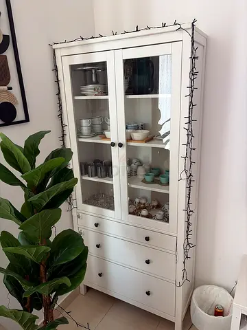 White Glass-Front Display Cabinet / China Cabinet - Good Condition
