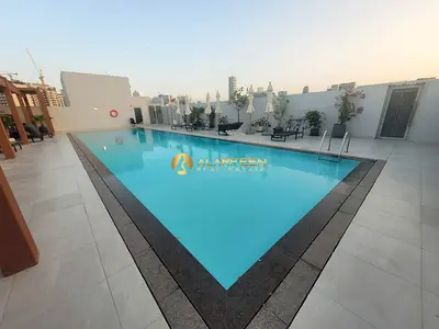 استوديو مفروش | برج لوما 22 الغربي | الوصول إلى الشرفة والمسبح
