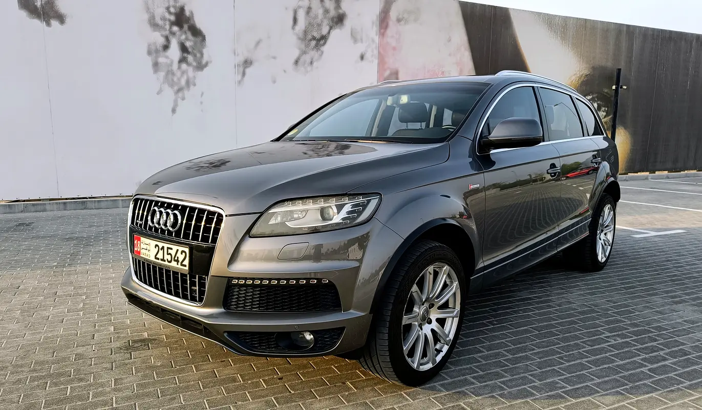Audi Q7 2014 — photo 1 of 20
