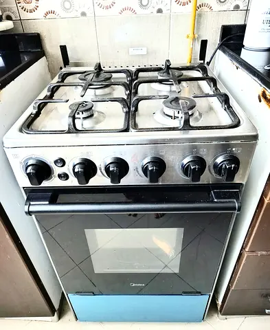 Midea 4 burner gas with grill oven