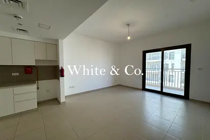 Available | Bright 1 Bed | Prime Location