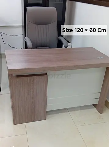 Brand New 120 Cm Office Table