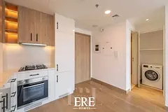 Community View | Corner Unit | Fitted Kitchen