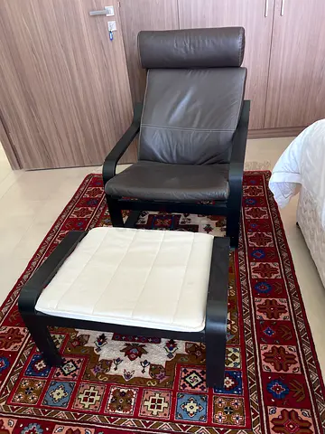 Comfort leather ikea chair with foot rest