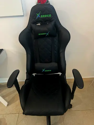Xander Black Gaming/Office Chair with Lumbar and Neck Support - Good Condition