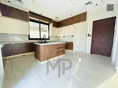Luxury villa with private pool, including electricity, water, air conditioning, registration and own