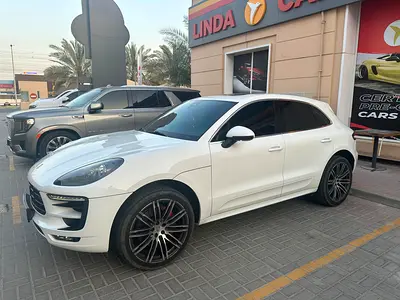 2015 Porsche Macan Turbo | GCC Specs | Performance SUV