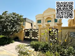 In a prime commercial location | Electricity, water, and air conditioning included - Ready to move i