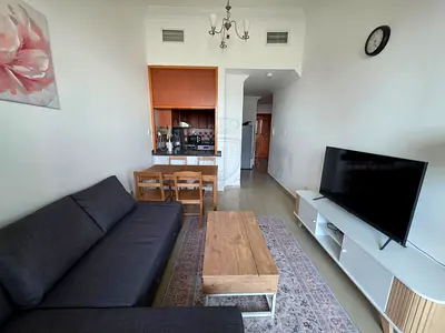 Newly Furnished | Next to Metro | High Floor