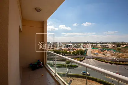 Vacant beautiful Open View |2 Parkings