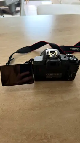 Canon EOS M50 MARK II - DSLR with Flip-Out Screen and Strap - Good Working Condition