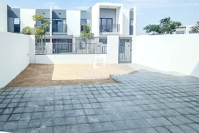 Ready to Move | 3 Bed + Maid room | Near Amenities