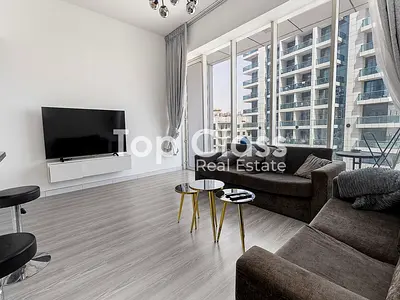 Fully Furnished | Upgraded | Mid Floor