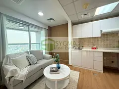 Mid Floor | Fully Upgraded | Furnished | Investor