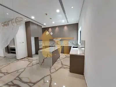 Brand New |Indpt. 5bR Villa |Elevator/Lift |Garden