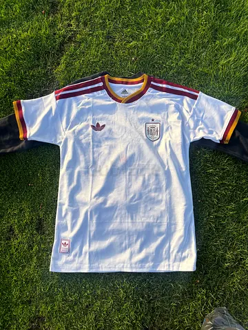 Spain Away And Home