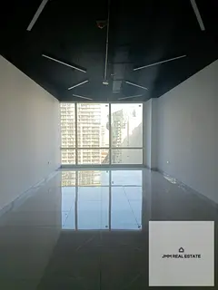 Vacant | Bright Open Office | Floor to Ceiling Window
