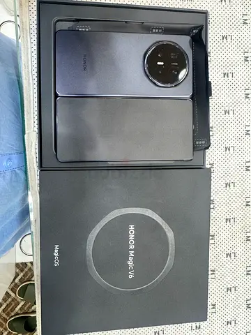 Honor Majic V6