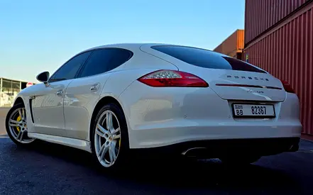 2012 Porsche PANAMERA 缩略图 8