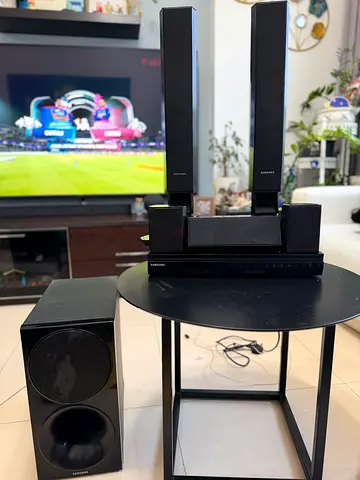 Samsung Home Theater Speaker System with Subwoofer - Good Condition