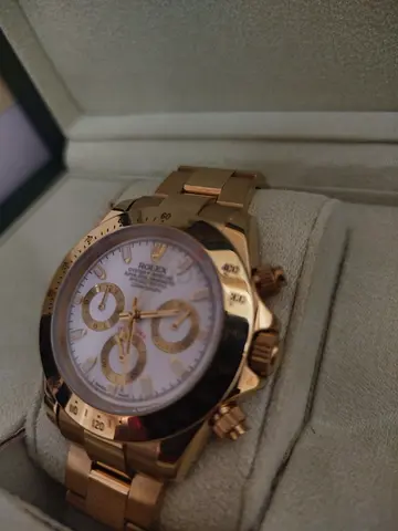 For sale luxury Rolex Daytona Replica highest premium quality featuring a precise automatic self win