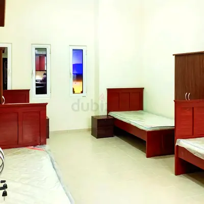 BED SPACE AVAILABLE FOR INDIAN MALE IN DISCOVERY GARDENS NEAR THE GARDENS METRO STATION