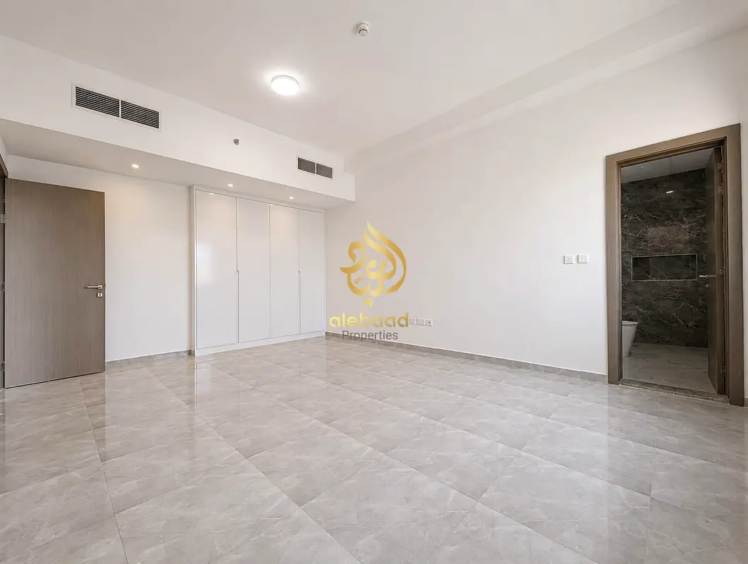 Book now Luxury Apartment With One month Free