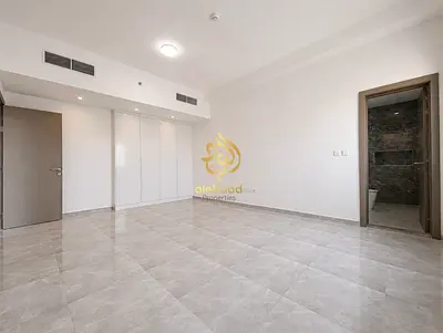 Book now Luxury Apartment With One month Free