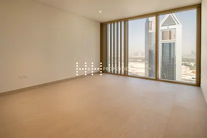 Spacious 2 BR| Luxury Living |Opposite DIFC
