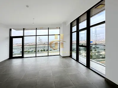 Stunning | Massive 2 BHK + Maid | With balcony
