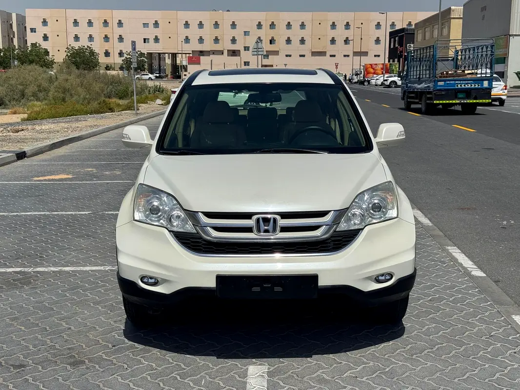 Honda CR-V 2011 — photo 1 of 15
