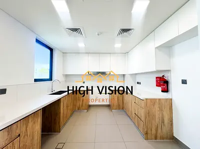 Modern 4BR | Corner Villa | Vacant | Double Row
