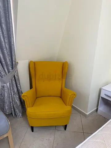 Accent chair