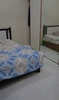 Sharing room available for working couple /Family in Rolla Street Burdubai fully furnished