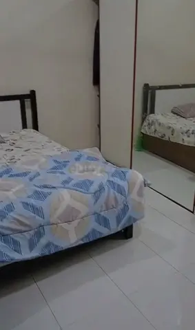 Sharing room available for working couple /Family in Rolla Street Burdubai fully furnished