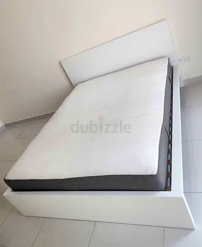 Malam double size bed 140/200cm bed with 2 storage drawers underneath and Ikea mattress