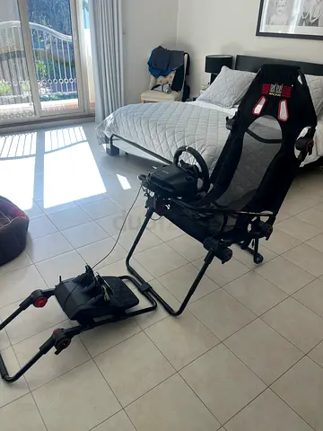 Logitech g920 with racing seat and shifter