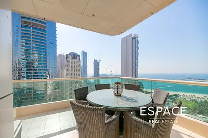 Spacious | Modern | Light Apartment | Exclusive