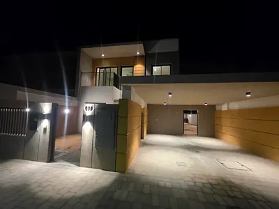 🏡 Villa for rent in Al-Haliyo, Azhi Resort | 5 rooms + large living room and spacious yard | Corner villa with two street frontages + driver's and ma