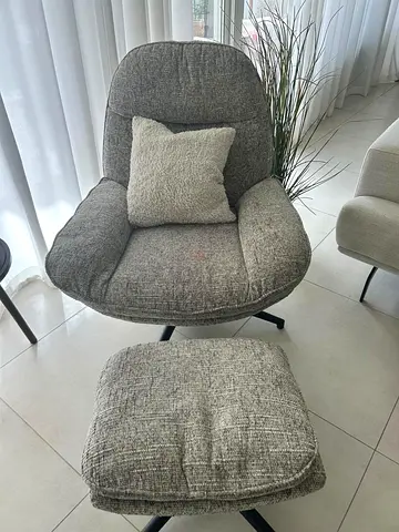 Gray Fabric Lounge Chair with Ottoman - Comfortable Recliner Style