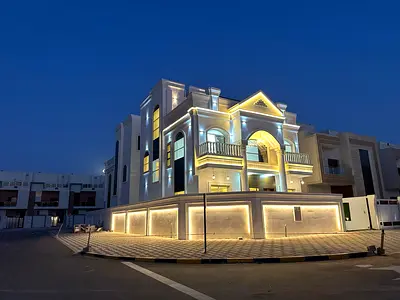 🏡 فيلا كورنر للإيجار في الحليو 2 – 5 غرف ماستر + مجلس + صالة + خادمة + حوش كبير | 3,600 قدم | 140,000 درهم كاش ✨