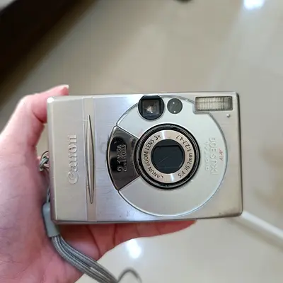 Canon Digital IXUS 300 (PC1008)