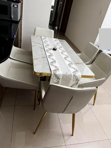 Modern Laminate Top Dining Table with 6 Cream Chairs