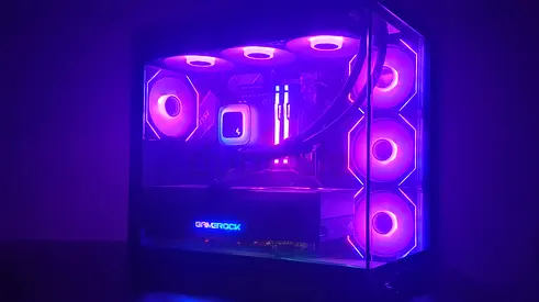 New High-End RTX 5070 Ti Ryzen 7 7800X3D Gaming PC