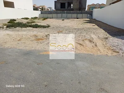 أرض للبيع في منطقة مزيرعة ب، متاحة لجميع الجنسيات العربية.