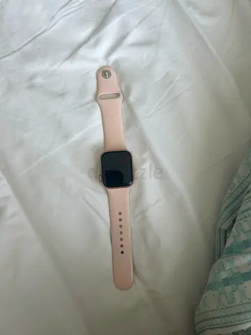 Apple watch series 5 40mm Rose gold