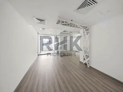 Amazing Canal View | Near Metro | 4 Cheques